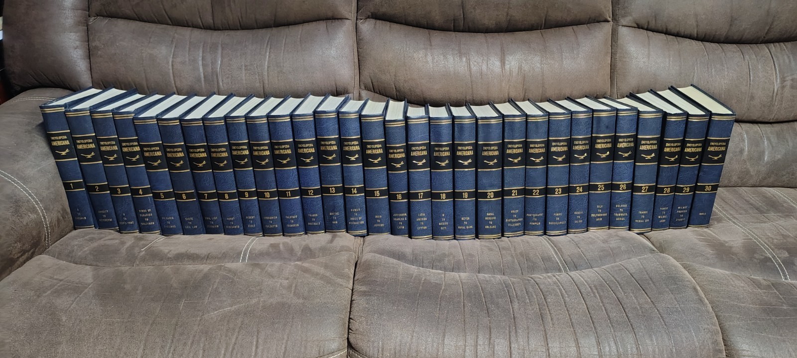 1964 Encyclopedia Americana Blue Staging Edition 30 Volume Collection Hardcover