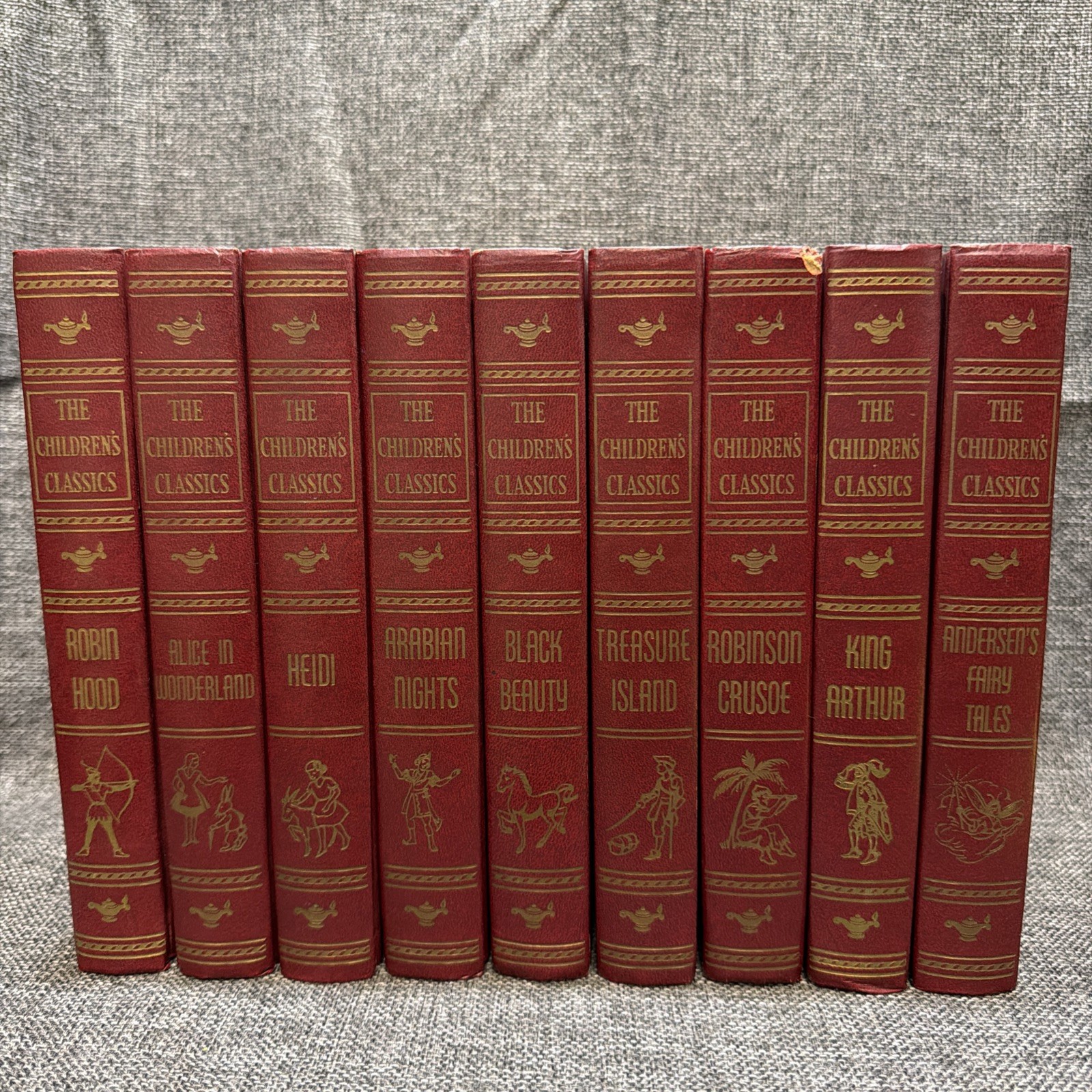 Children’s 9 CHILDREN’S CLASSIC BOOKS Matching Set Of 9 Illustrated Large Print