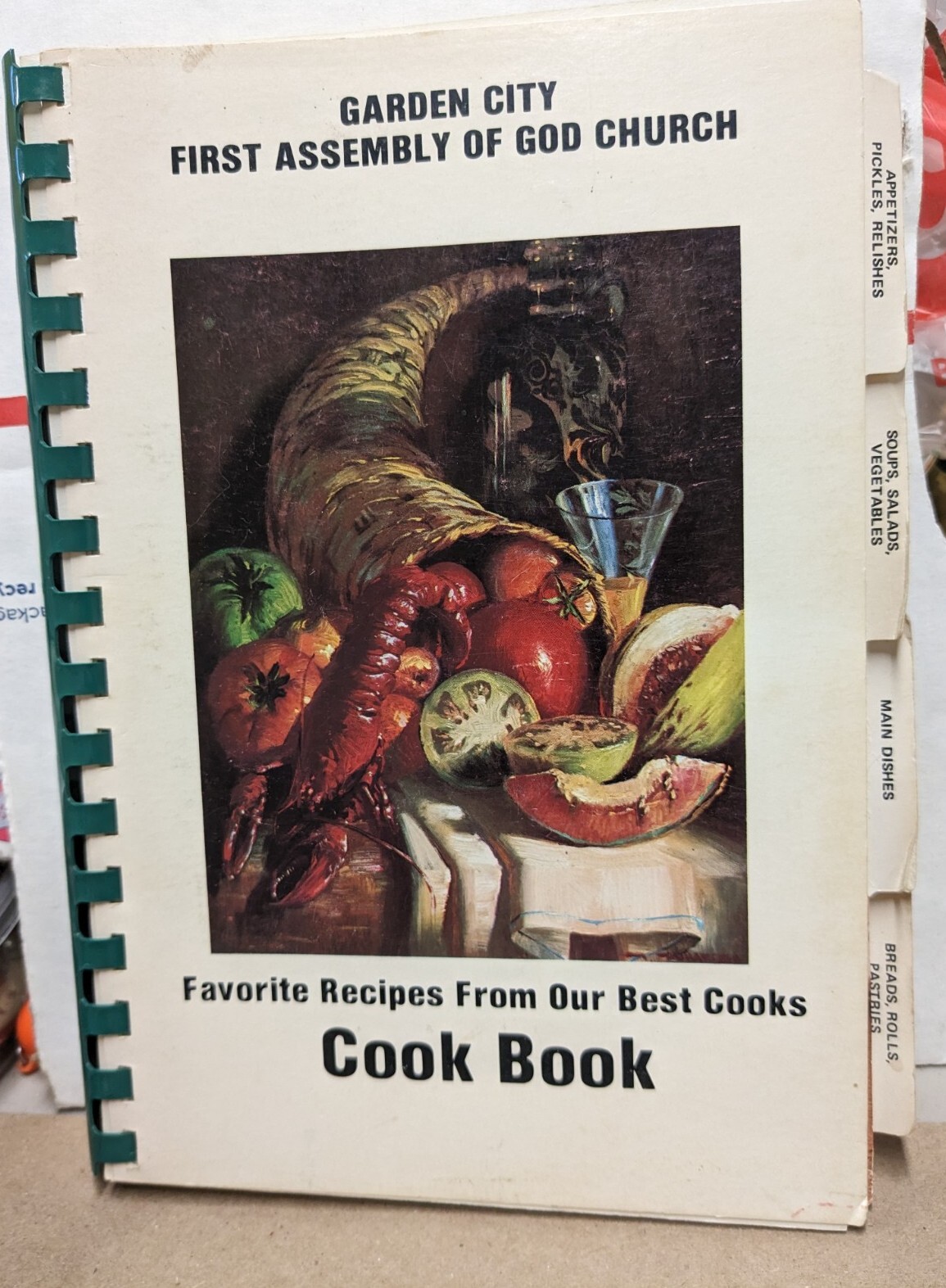 1982 Garden City 1st Assembly Of God Church Cookbook Garden City Kansas KS ADS!!