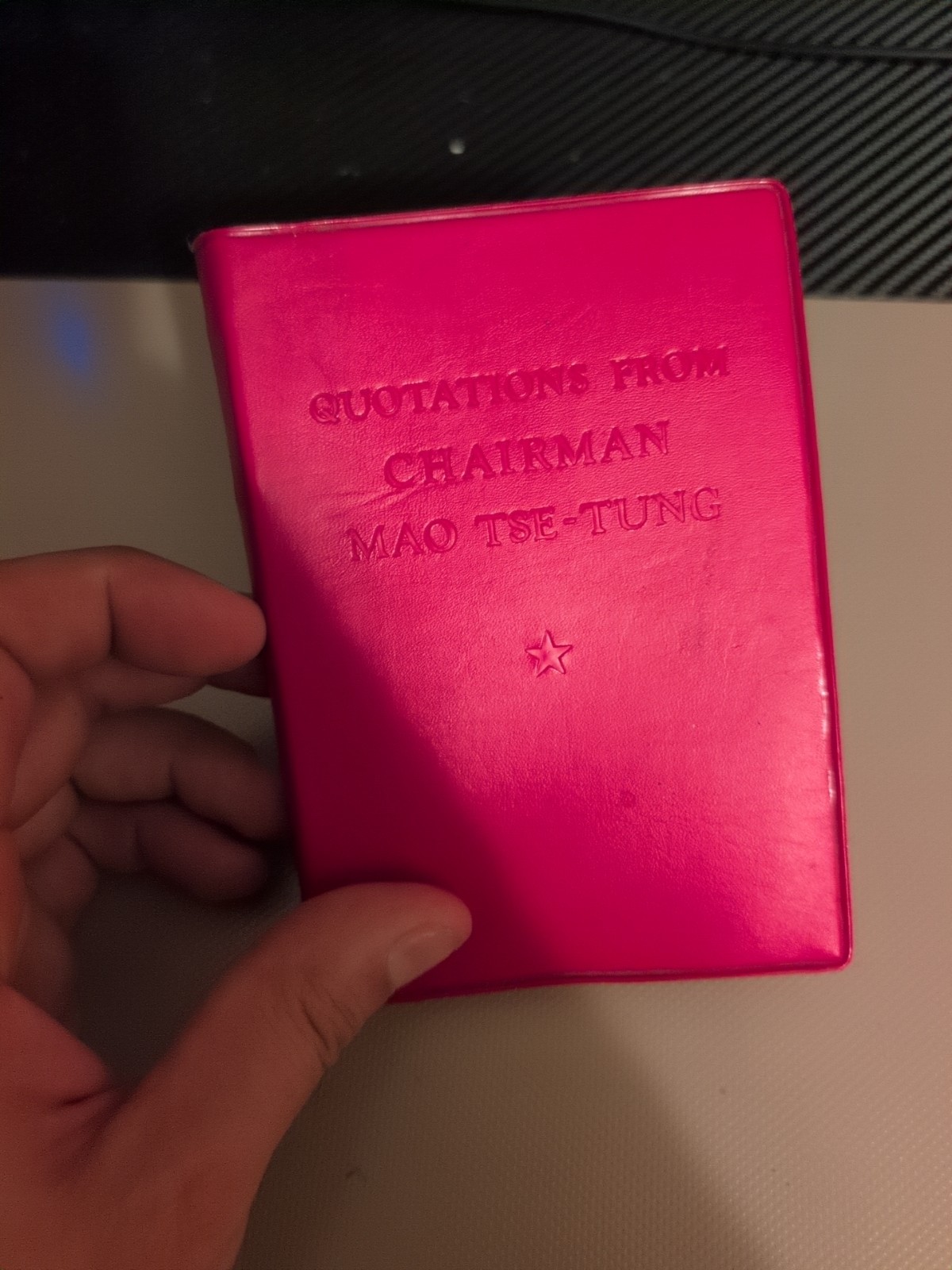 Vintage 1966 2nd edition Quotations from Chairman Mao Tse-Tung