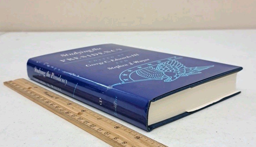 1983 1st Edition HCDJ UT Press-Studying the Presidency-George C Edwards-S. Wayne