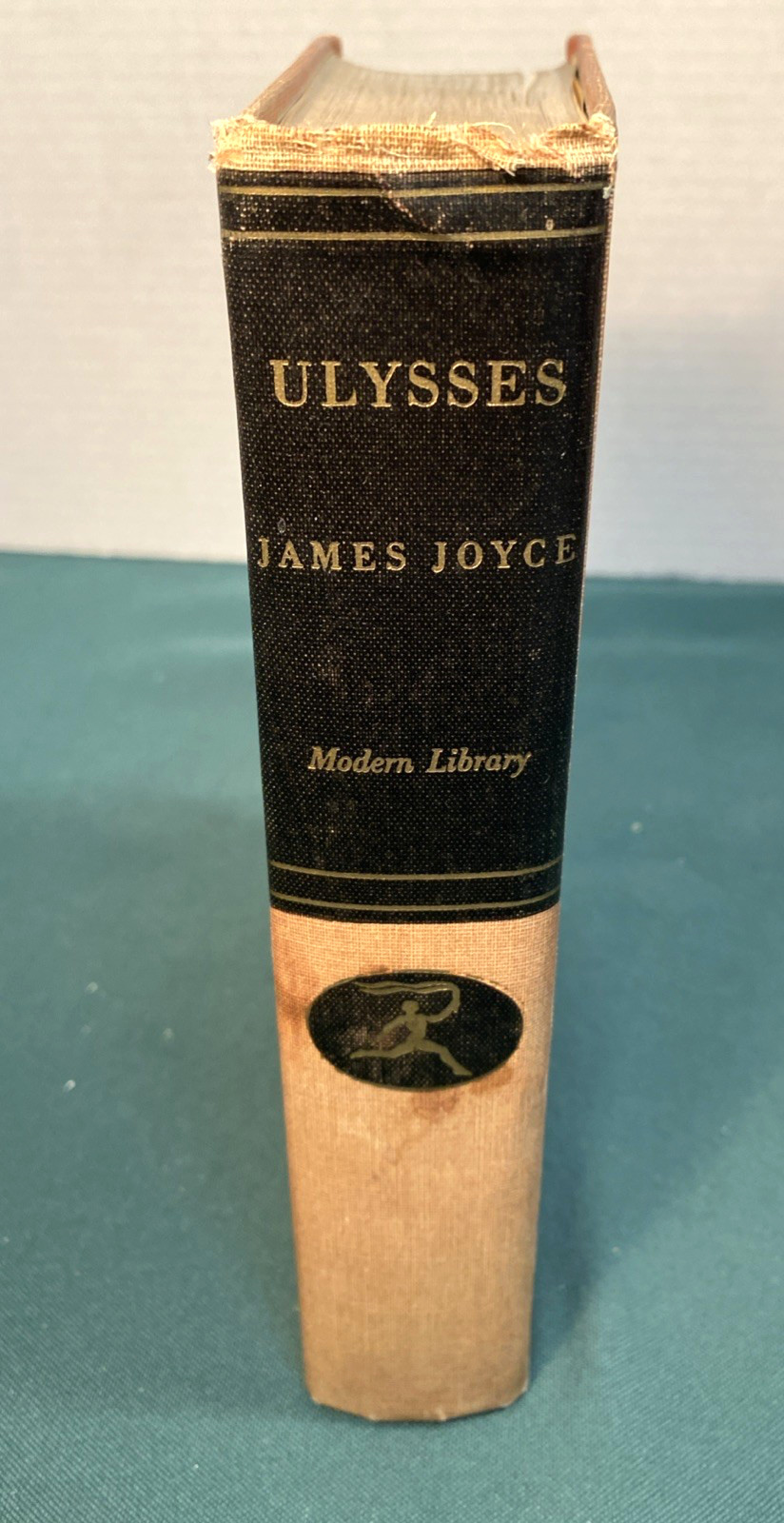 1946 ~ ULYSSES by James Joyce ~ Modern Library Edition Vintage Hardcover