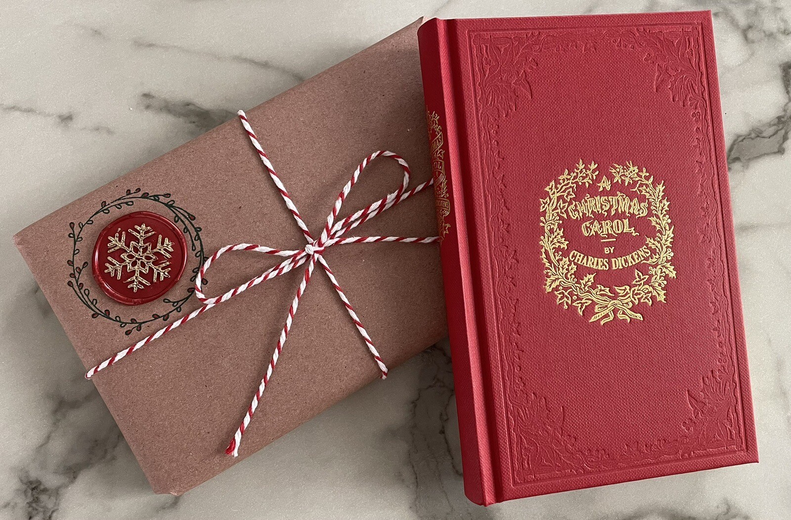 GIFT WRAPPED🎁A Christmas Carol Charles Dickens Silk Binding 1st Edition Replica