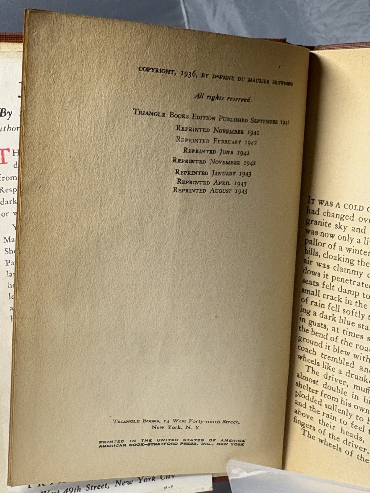 Vintage Antique 1942 JAMAICA INN by Daphne du Maurier Hardcover Book w/ DJ