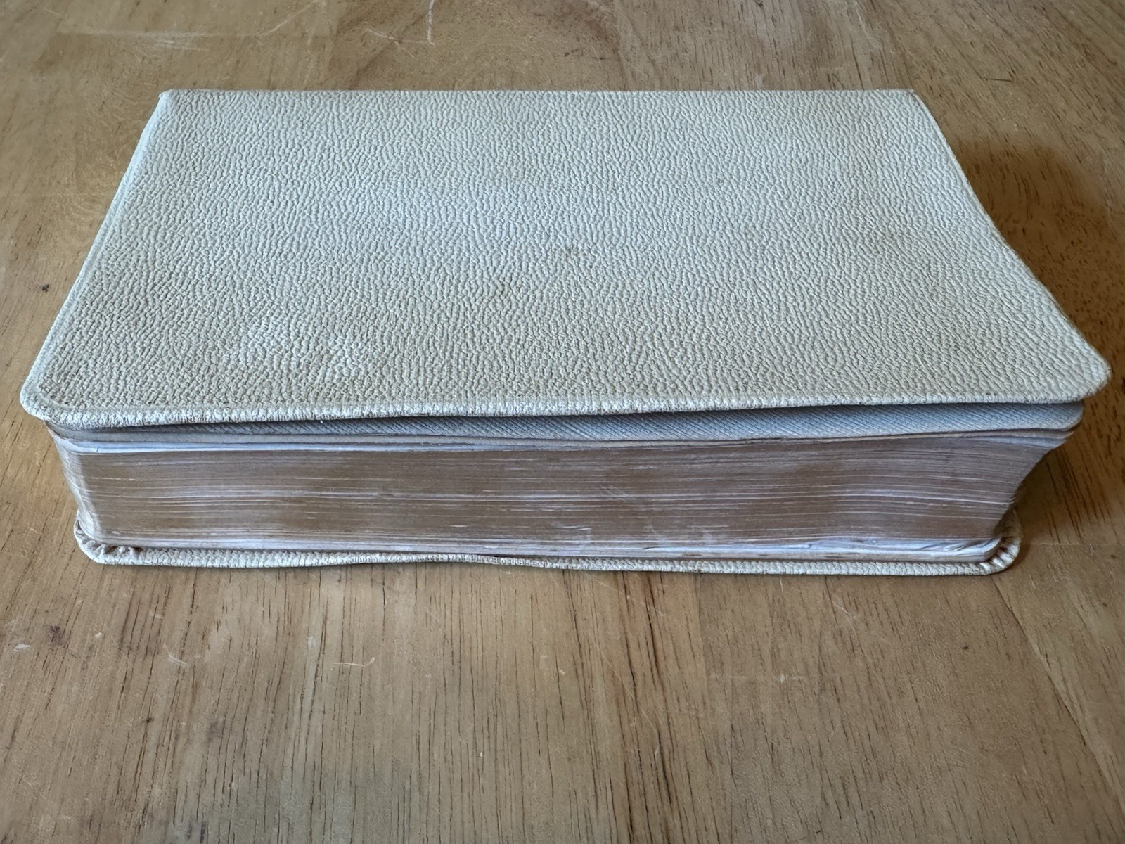1950s Bible KJV King James Version Leather Eyre & Spottiswoode London White