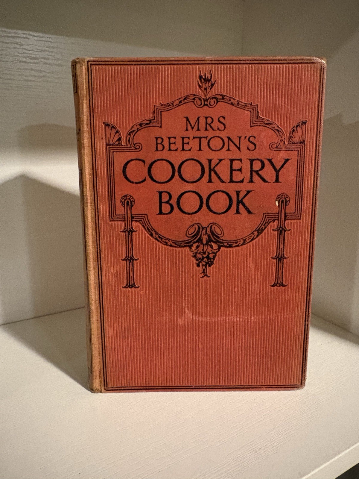 Mrs. Beeton’s Cookery Book with Color Plates – 1923 Vintage Cookbook