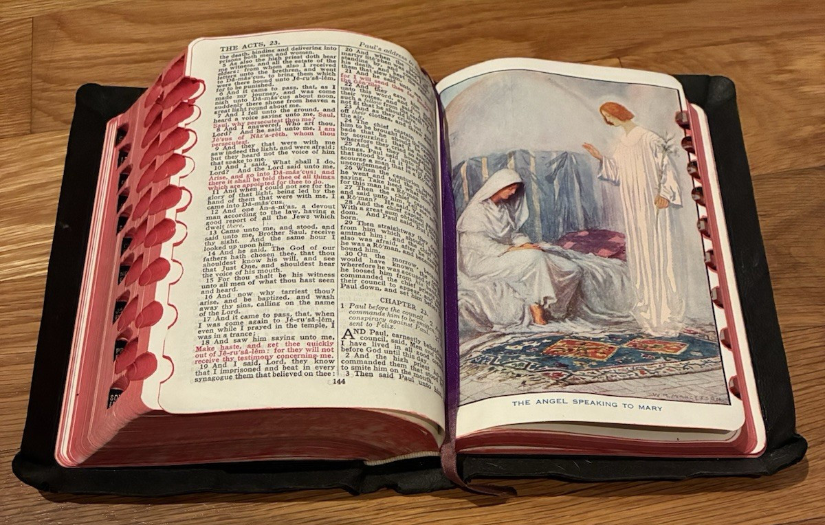 Vintage Holy Bible, Illustrated KJV John C. Winston Self Pronouncing 1940s