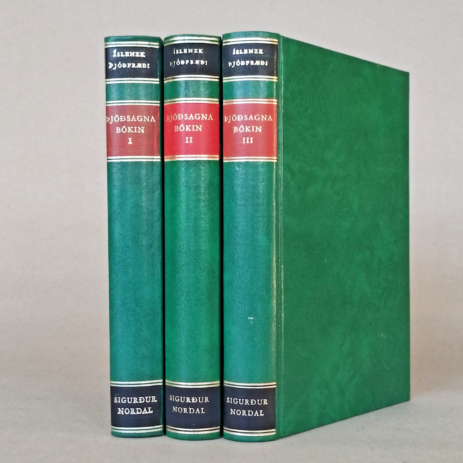 Anthology of Icelandic folk tales – Þjóðsagnabókin / Icelandic Edition, 1971-73