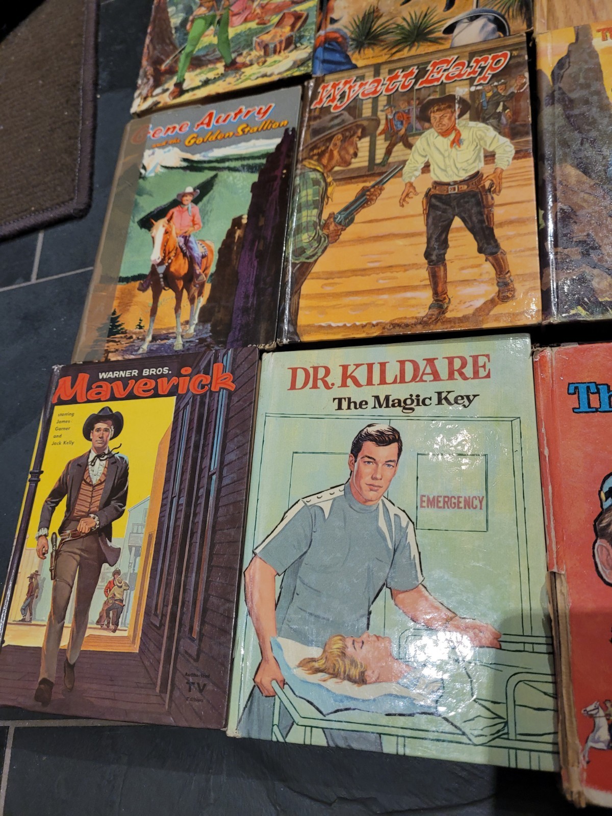 Lot of 14 vintage Whitman Publishing children’s books – Westerns – Trixie Belden