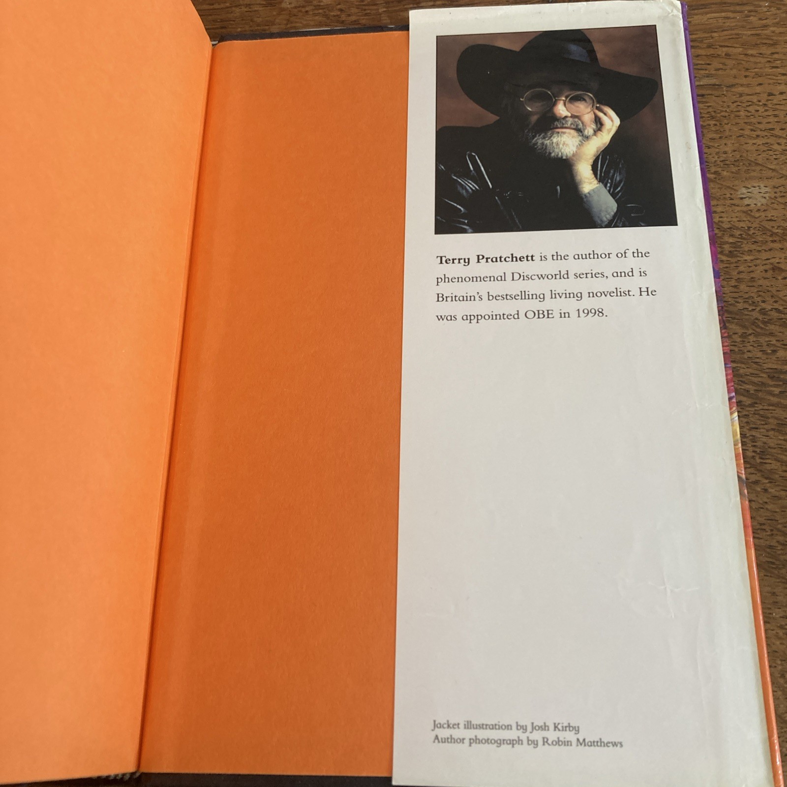 Terry Pratchett 2001 Signed First Edition Thief Of Time Hardback Discworld