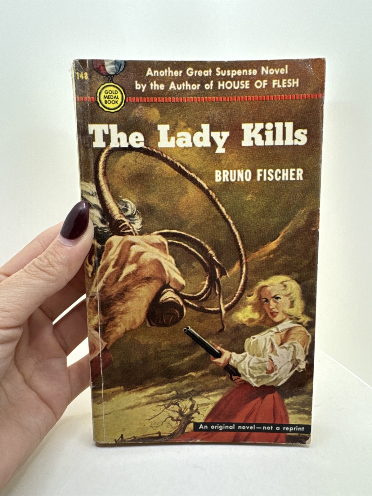 1951 Lady Kills Bruno Fisher Paperback in GOOD con Gold Medal Book Vintage MV