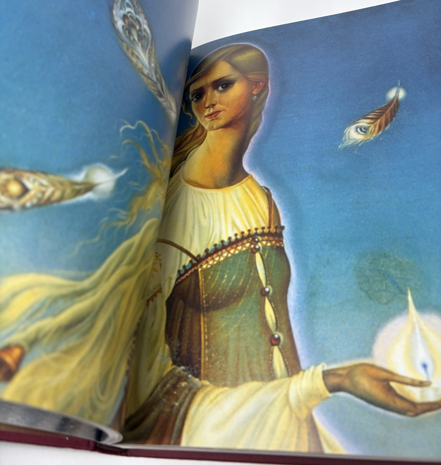 The Divine Paintings of Russia by Alexander Rekunenko 1994 HC Art Book Bilingual