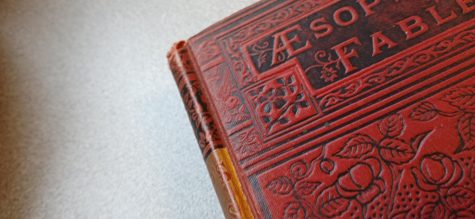 Aesop’s Fables Peoples Edition Antique Hardcover Illustrated Book