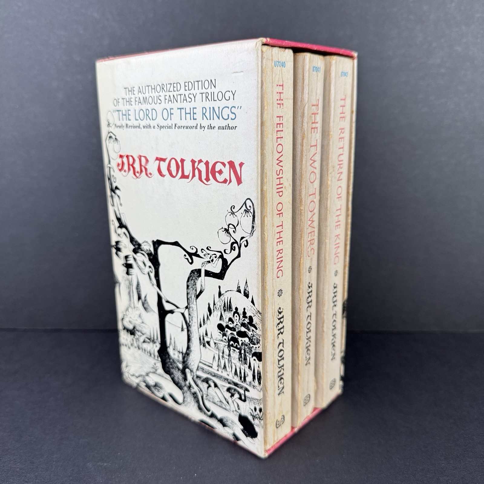 J.R.R. Tolkien Lord of the Rings 1967 Ballantine Paperback Set + B&W Slipcase