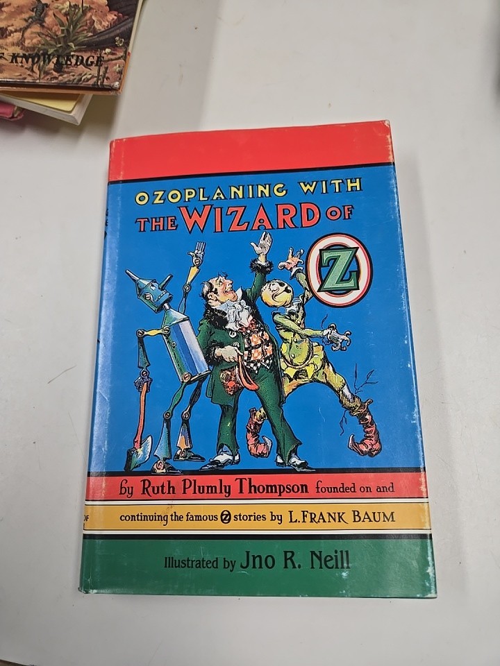 OZOPLANING W/ THE WIZARD OF OZ RUTH PLUMLY THOMPSON B&W PLATES 1990ish reprint