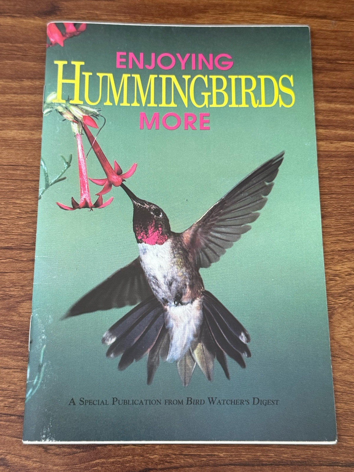 VTG Enjoy Hummingbirds More Bird Watcher’s Digest Press Booklet 1992 W/32 Pages