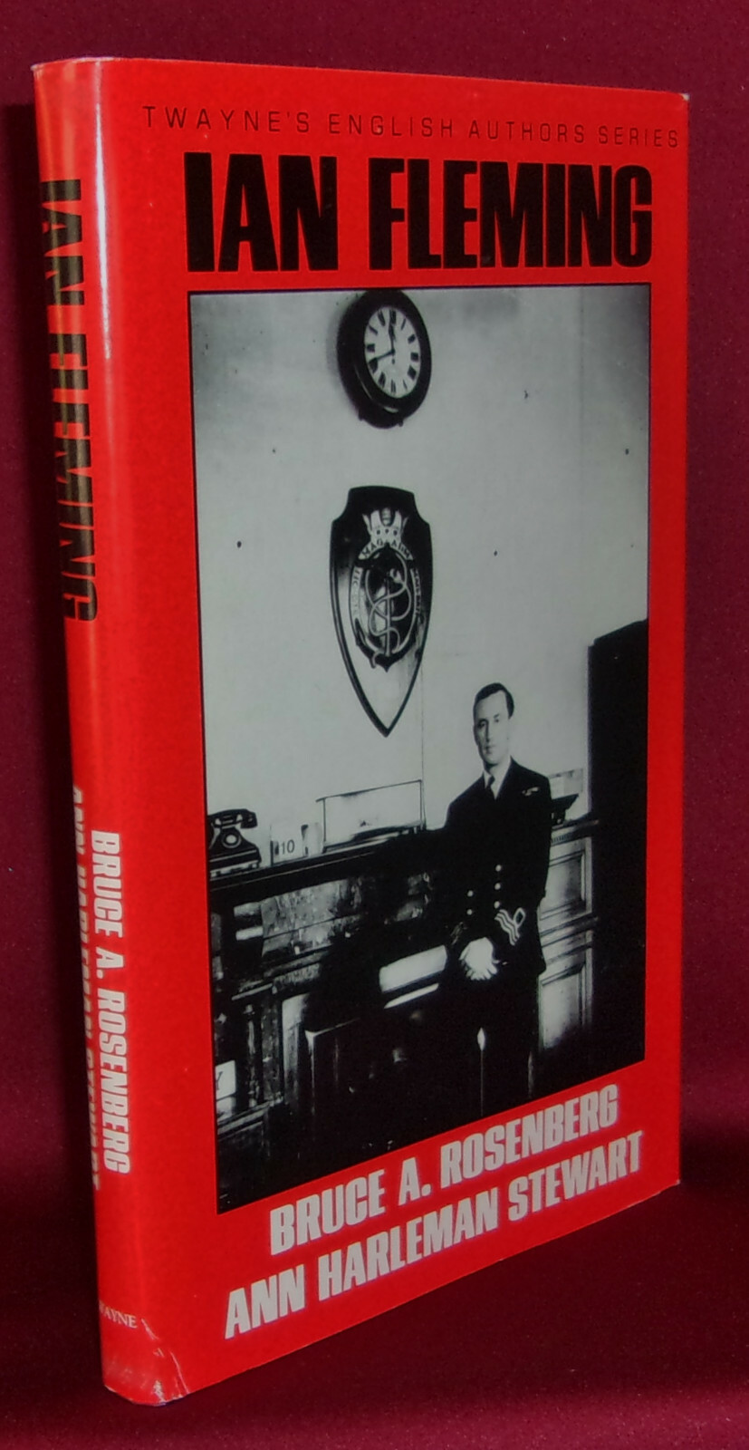 Bruce A. Rosenberg & Ann Harleman Stewart IAN FLEMING First edition 1989 Twayne