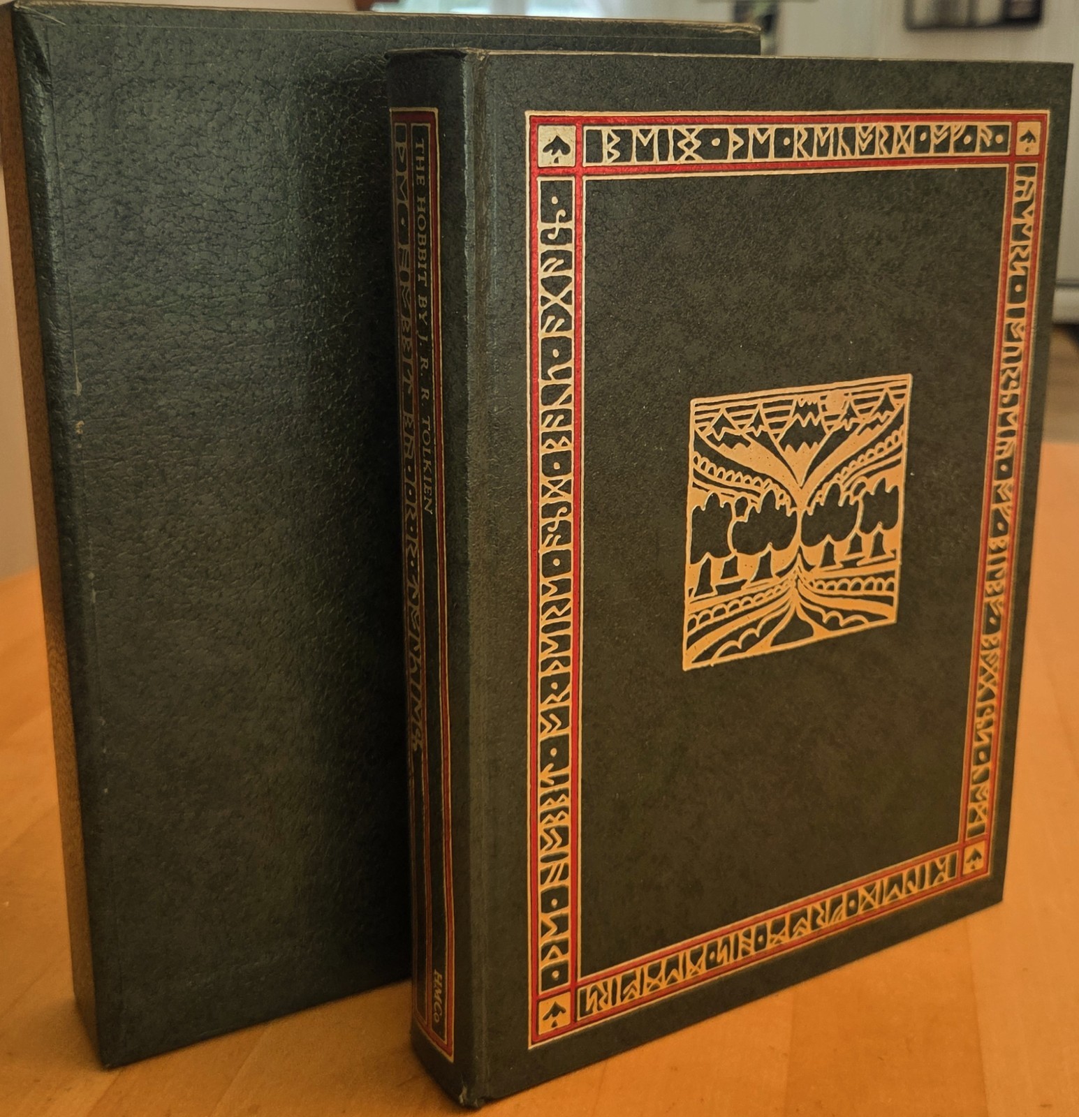 The Hobbit by Tolkien H/C Book 1966 Deluxe Collector’s Edition Hard Cover