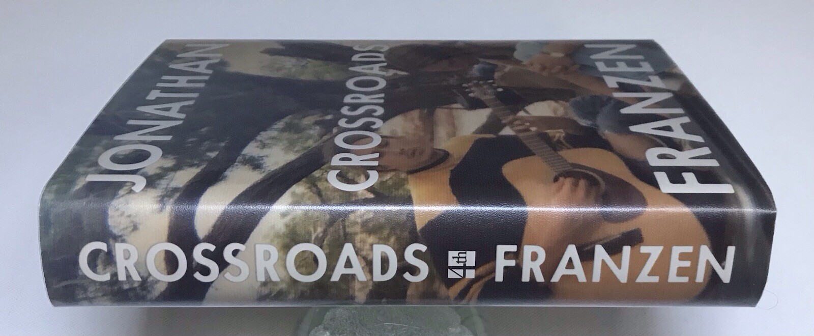 Crossroads – Jonathan Franzen. 4th Estate – 2021 UK 1st/1st. HB DJ VG/VG+.