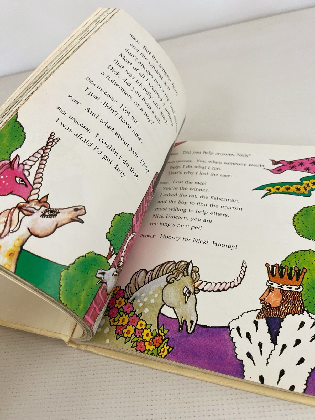 Vintage Hardcover SIGNPOSTS Houghton Mifflin – Illustrated Stories Poems Skills