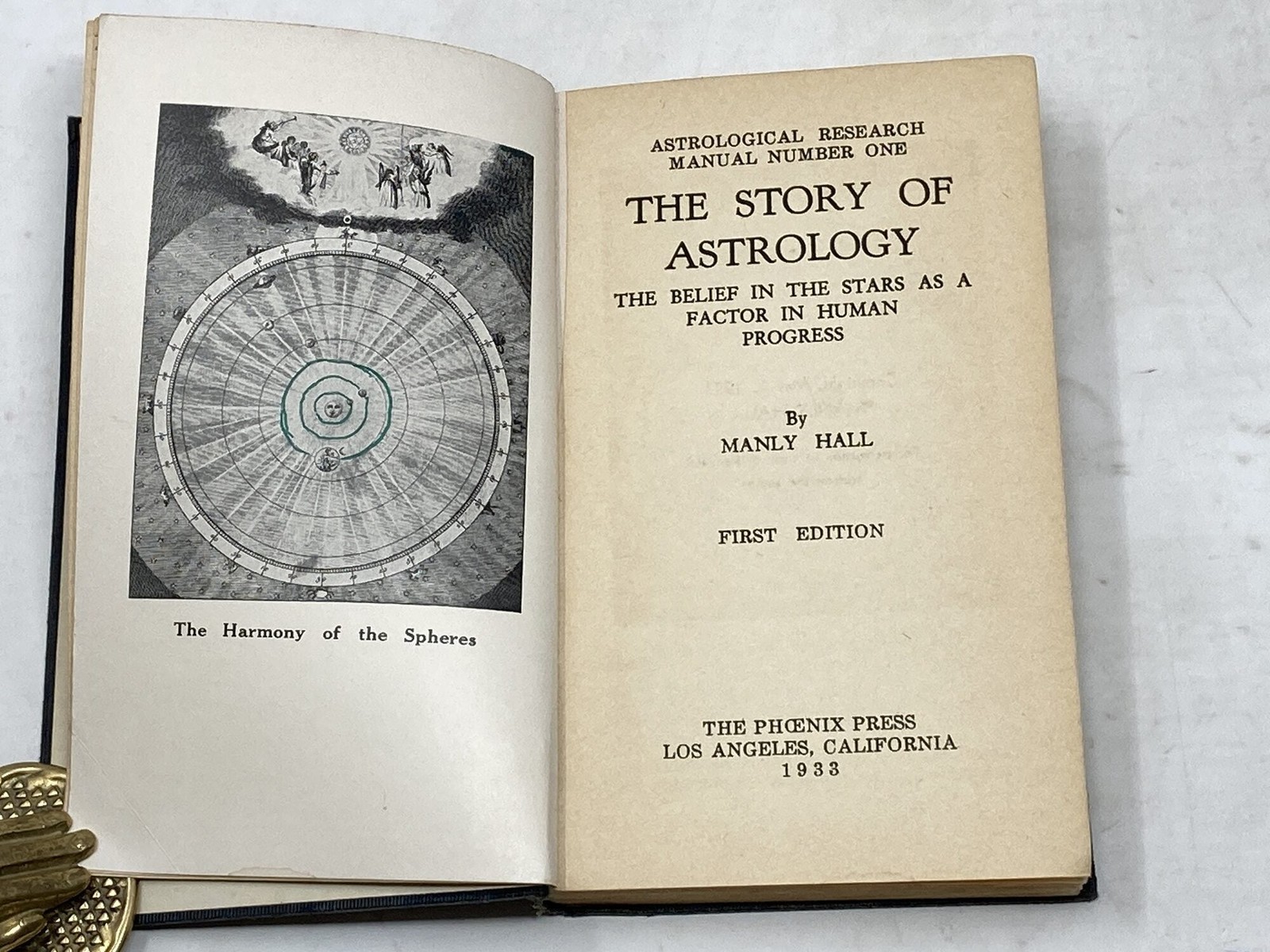 Manly Hall / STORY OF ASTROLOGY THE BELIEF IN THE STARS AS FACTOR IN HUMAN 1st