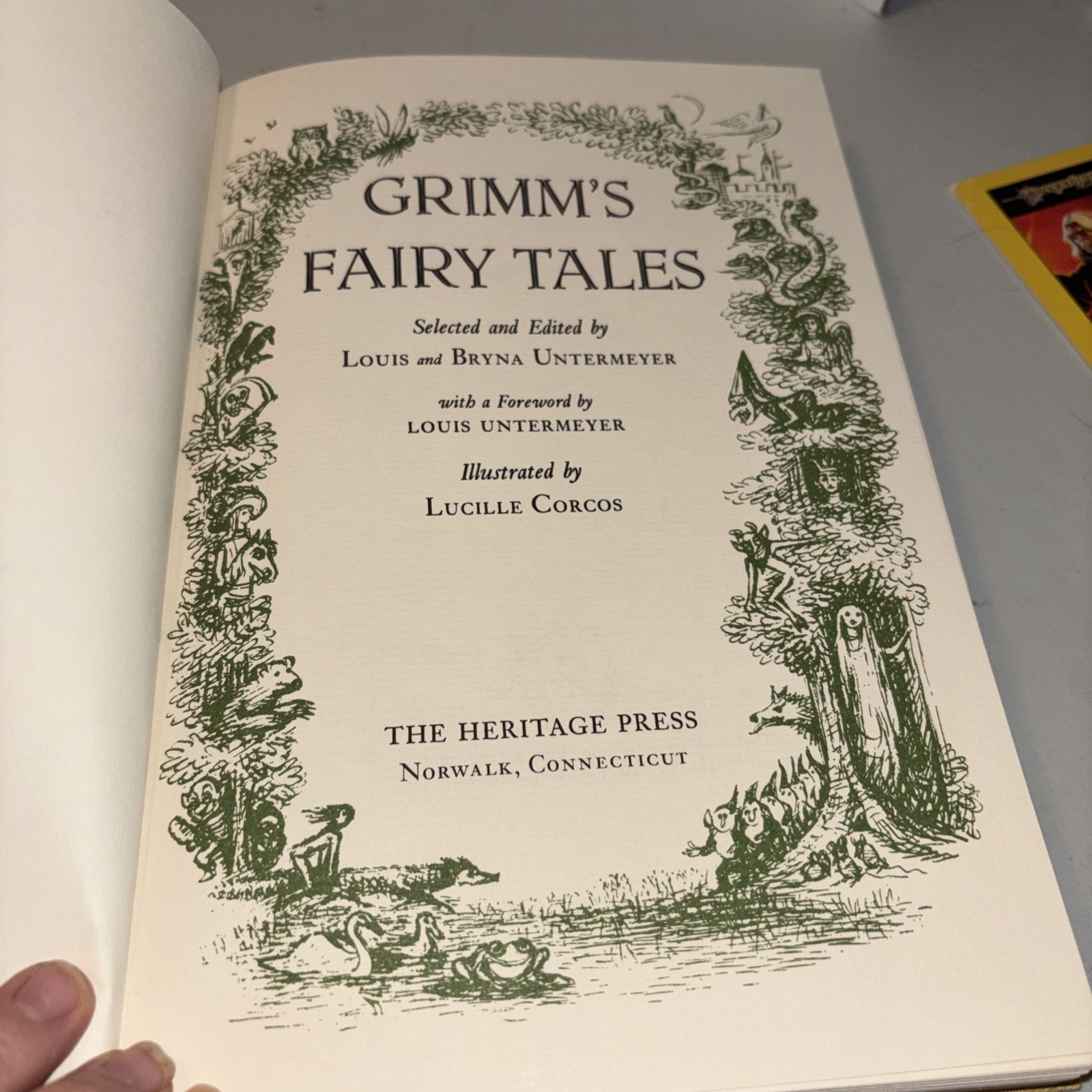 GRIMM’S FAIRY TALES Lucille Corcos Heritage Press in Slipcase w/ Sandglass. DA12