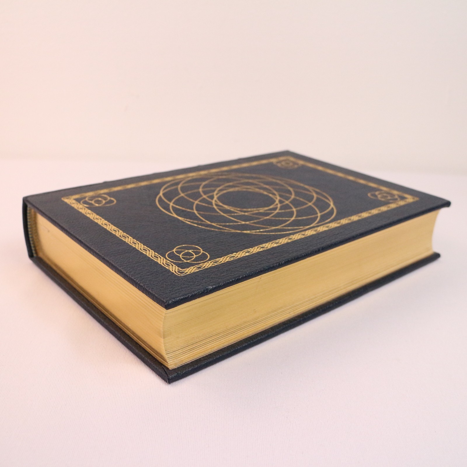 Leonardo the Florentine A Study in Personality by Rachael Annand Taylor Leather