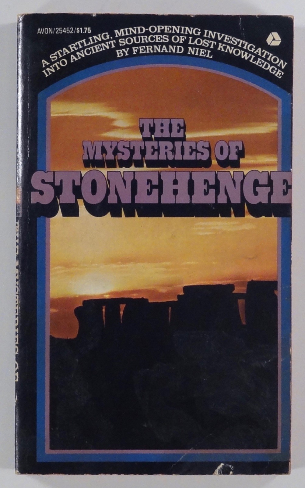 1975 MYSTERIES OF STONEHENGE “Lost Knowledge” ancient astronomers AVON BOOKS