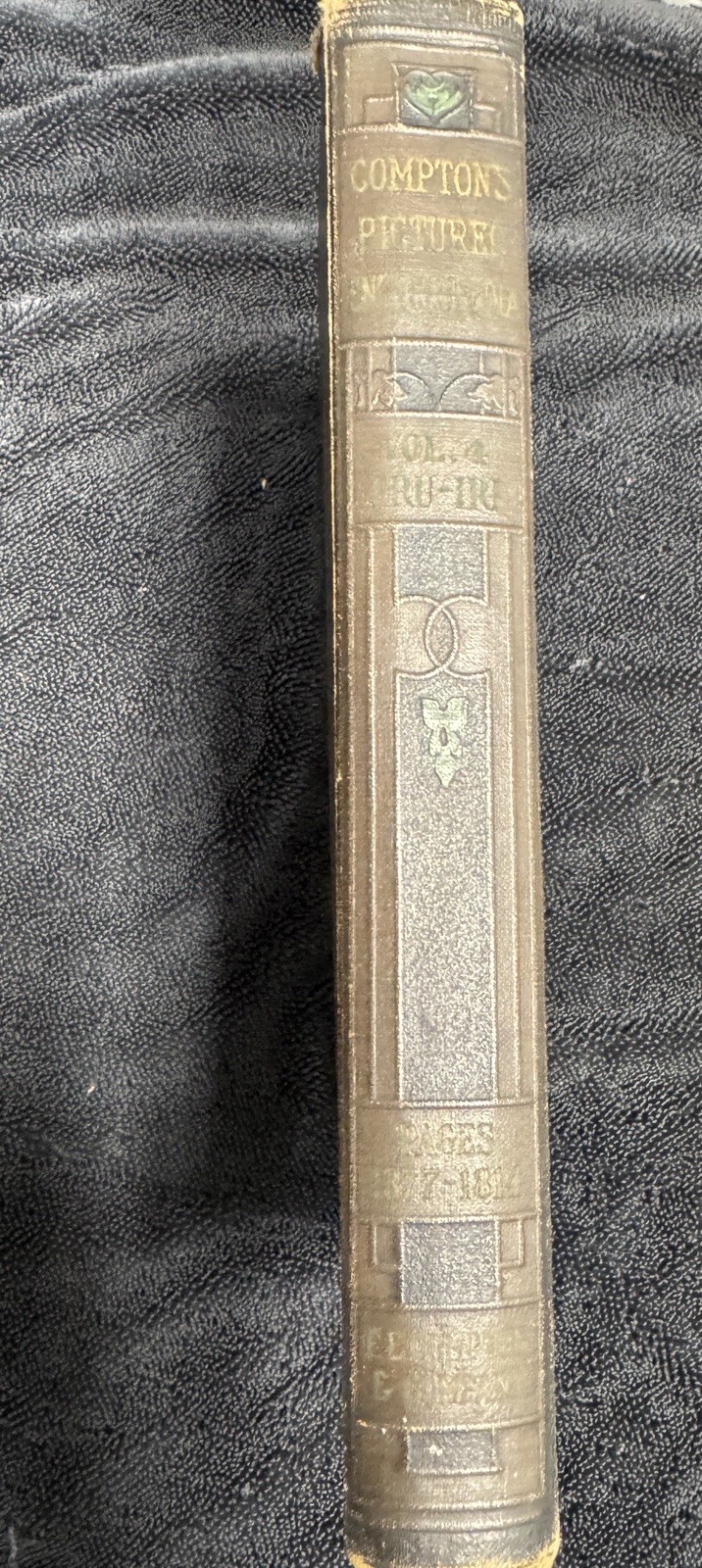 Compton’s Pictured Encyclopedia 9-Volume Set (1920)Vintage