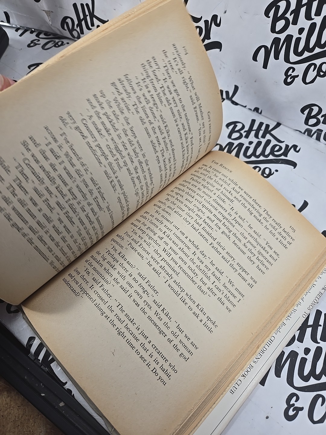Gift From the Mikado by Elizabeth P Fleming (HCDJ 1958) Weekly Reader