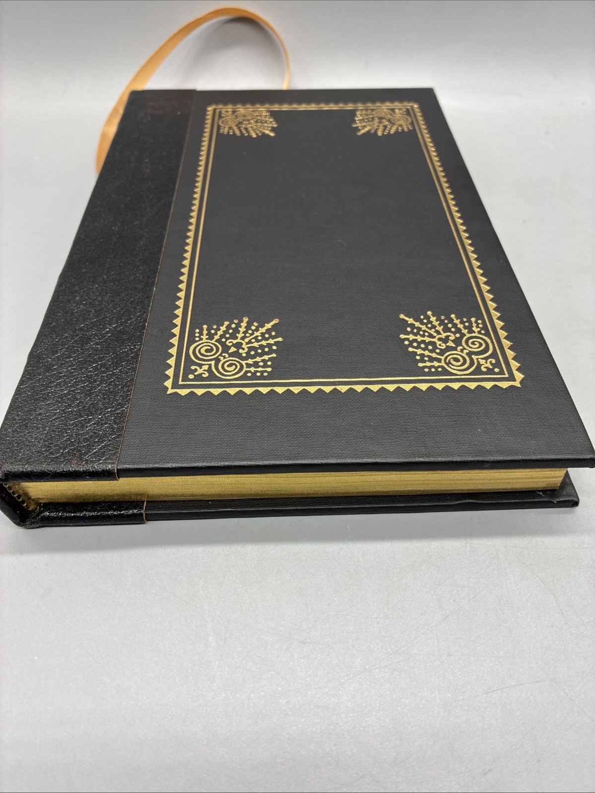 Capitalism And Freedom Milton Friedman Leather HC Classics Of Liberty Library