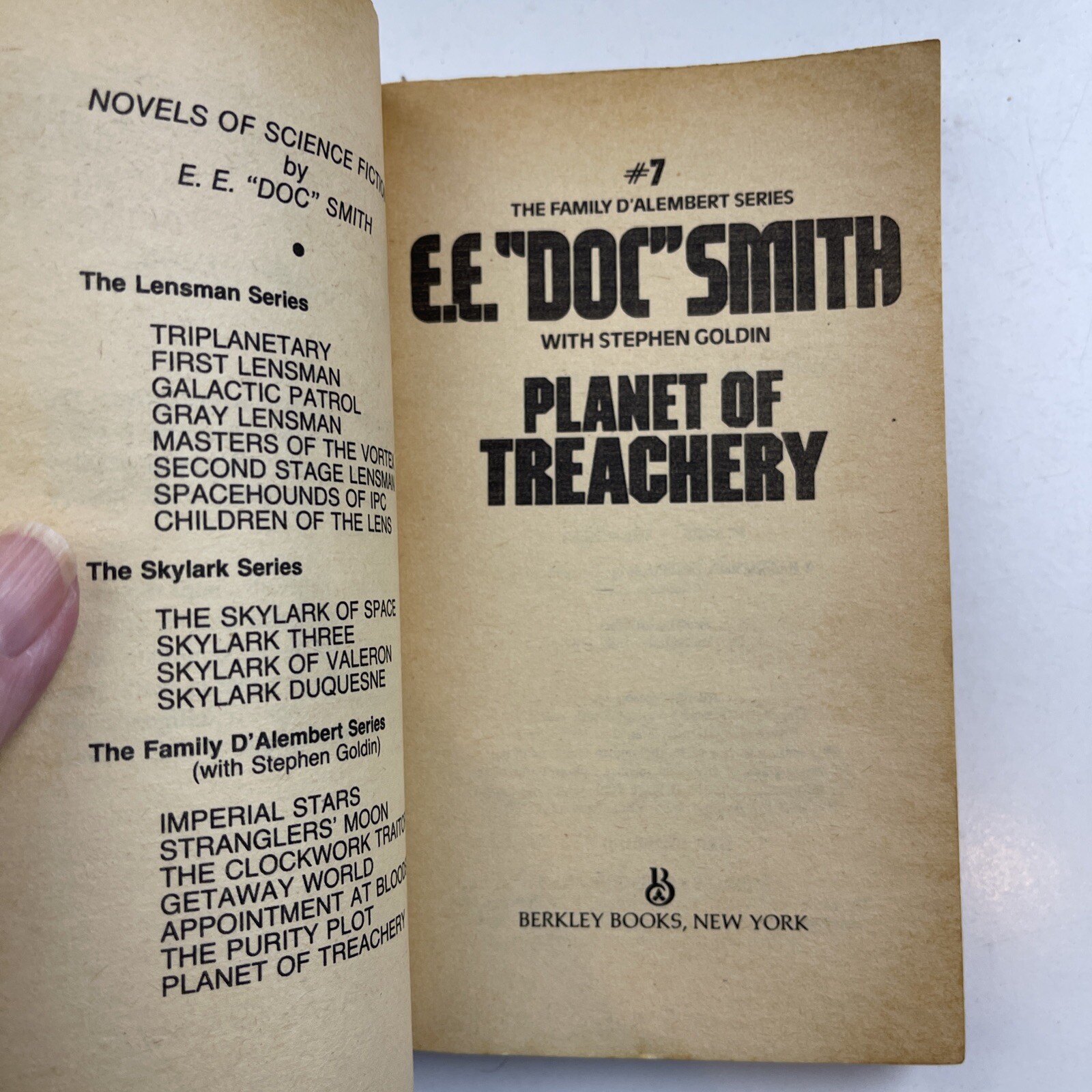 Planet of Treachery by E.E. Doc Smith 1982 Berkley Paperback
