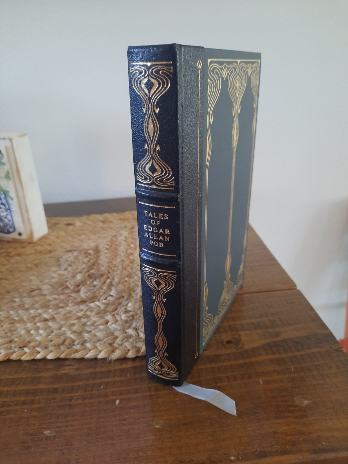 Tales of Edgar Allan Poe (The Franklin Library, 1979) Illustrated by Harry Clark