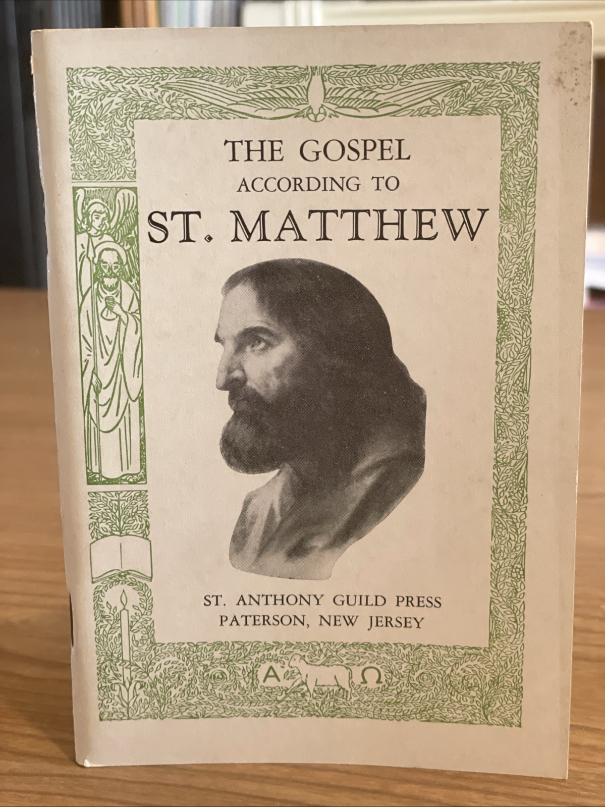 The Gospel According to St. Matthew ; revision of the Challoner-Rheims ; 1952