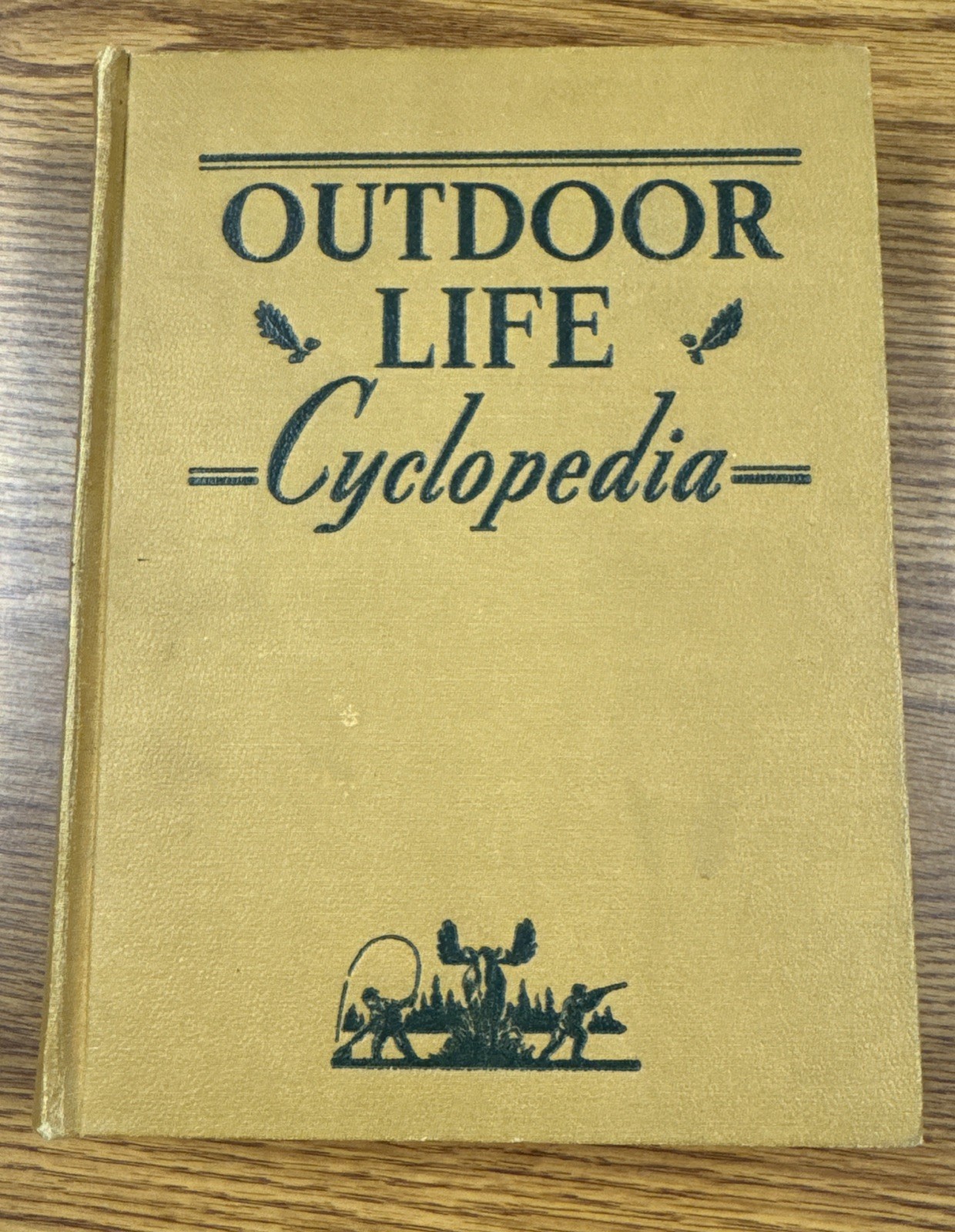 Outdoor Life Cyclopedia: A Complete Guide for Sportsmen – 1943