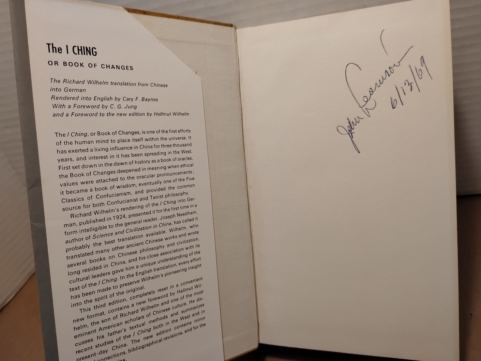 The I CHING or BOOK OF CHANGES Richard Wilhelm 1969 3rd Edition HCDJ Jung Intro