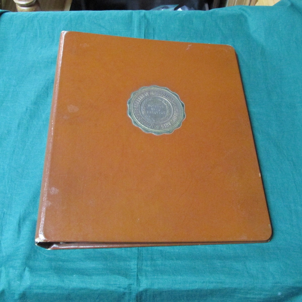 Iowa State College of Agriculture And Mechanic Arts 3 ring binder (A1691)