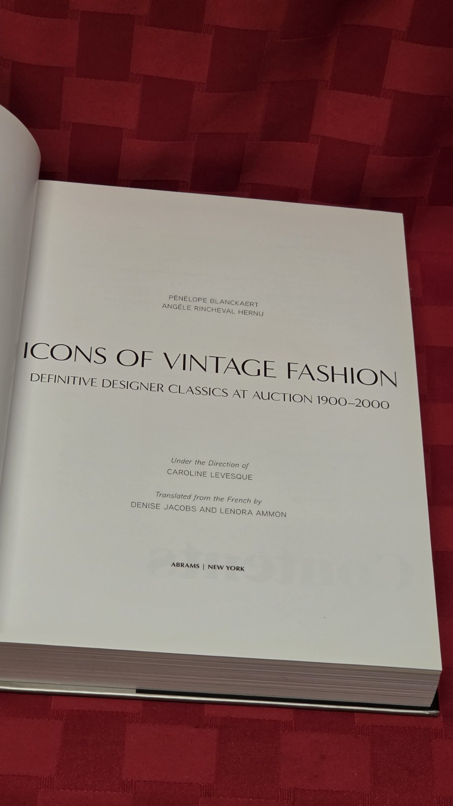 Icons of Vintage Fashion Definitive Designer Classics Auction 1900-2000 Hardcove