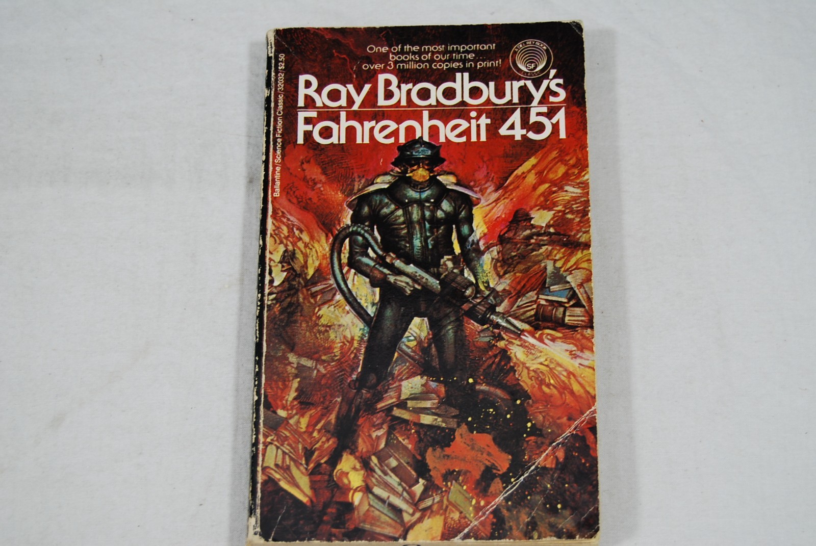 Fahrenheit 451, Ray Bradbury VTG Del Rey Mass Market PB Barron Storey Cover Art