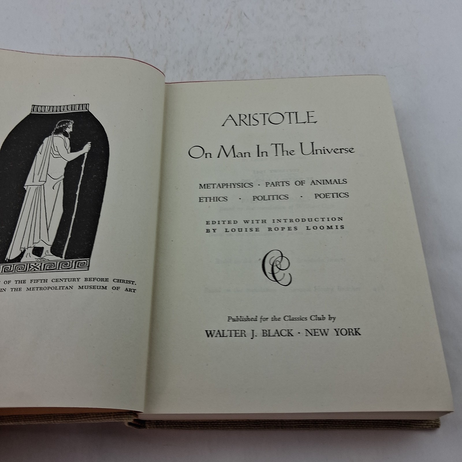 On Man in The Universe | Aristotle | Classics Club – Walter J. Black | 1943