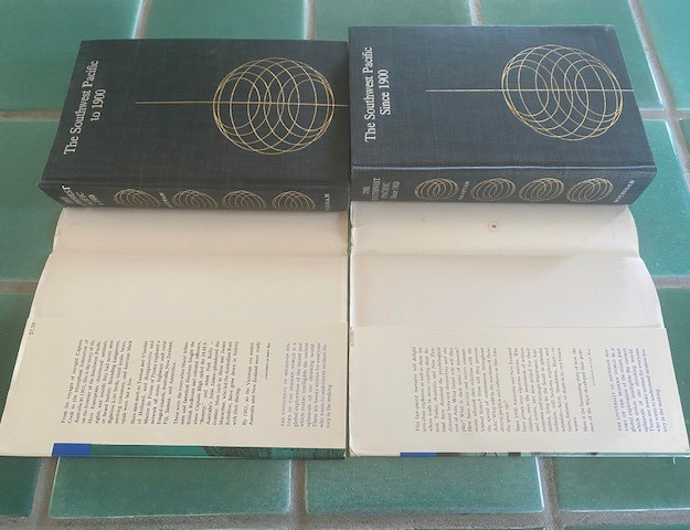 The Southwest Pacific to 1900, Since 1900 vol 1 2 C. Hartley Grattan HC DJ 1963