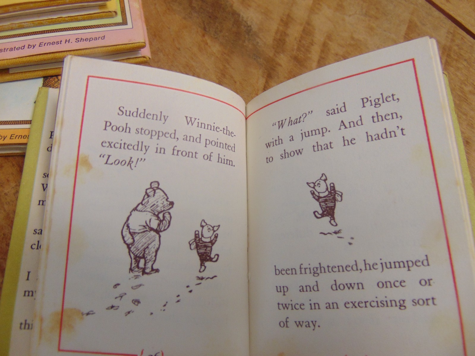 Vtg Pooh’s Pot of Honey Miniature 4 Book Boxed Set – 1973 – Four Books – HCDJ