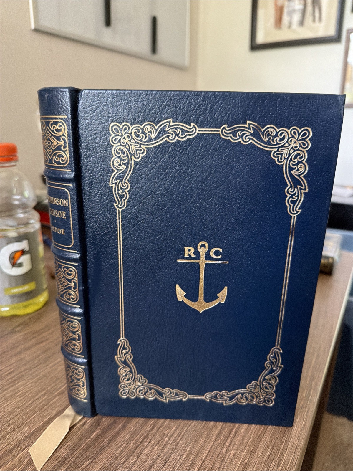 ROBINSON CRUSOE by Daniel Defoe Easton Press Leather Collector Edition