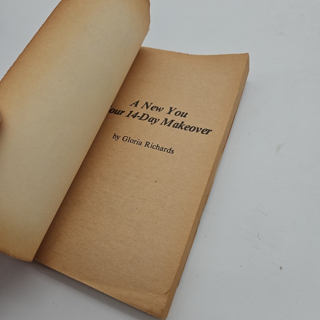 1980 A NEW YOU YOUR 14-DAY MAKEOVER BY GLORIA RICHARDS VENTURA BOOKS BA