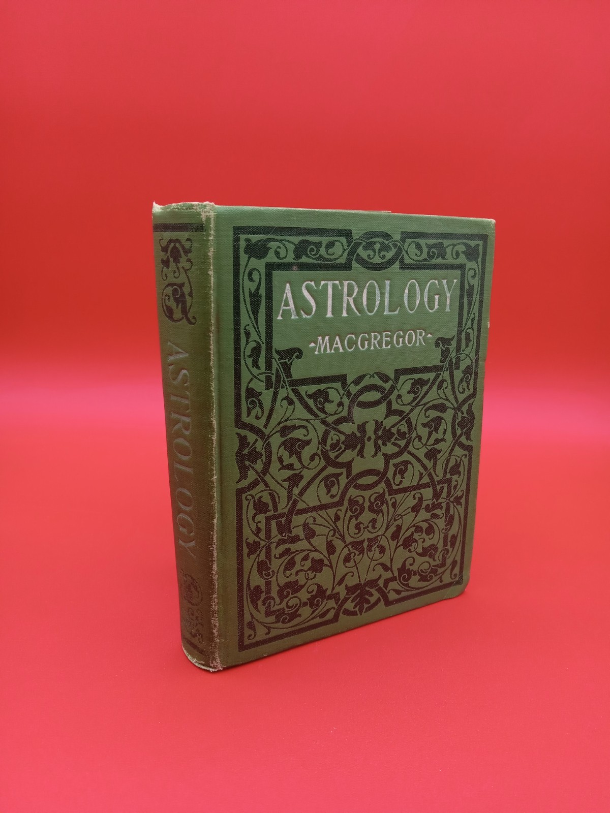 1915 hardcover book Astrology by MM Macgregor