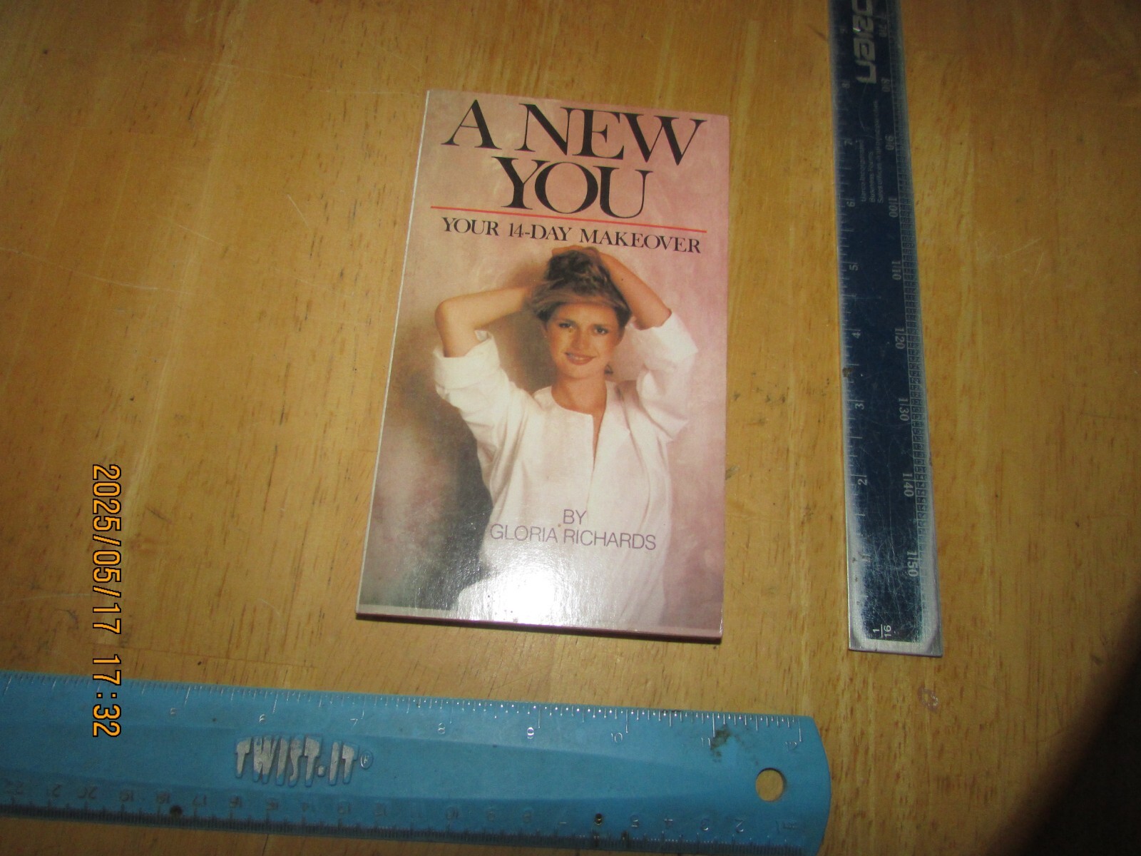A New You – Your 14-Day Makeover by Gloria Richards – 1980 Ventura Paperback