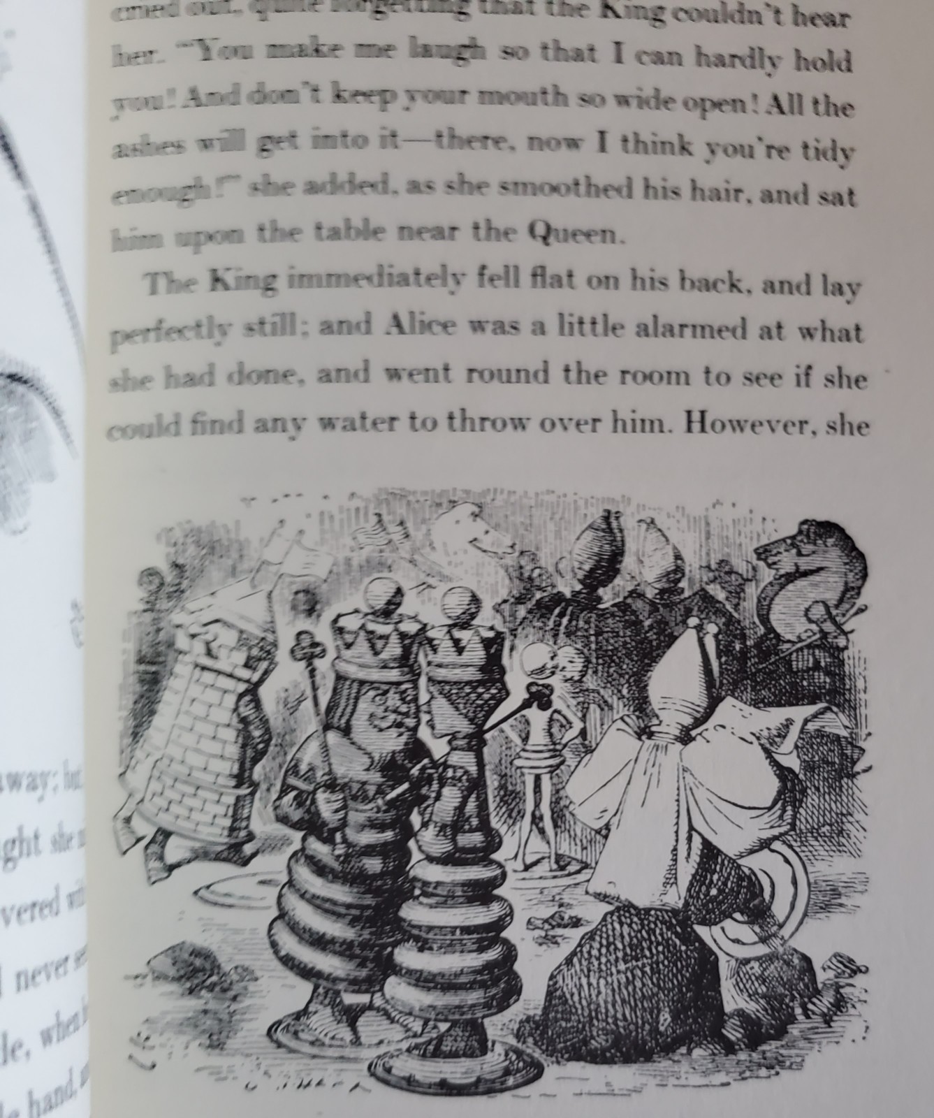 VINTAGE SET OF 2 BOOKS “ALICE’S ADVENTURES IN WONDERLAND”. CENTENNIAL EDIT. NEW.