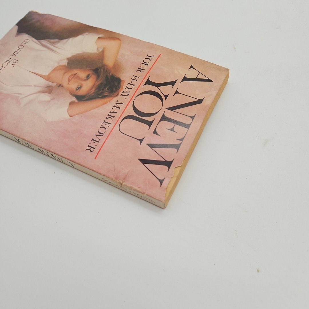 1980 A NEW YOU YOUR 14-DAY MAKEOVER BY GLORIA RICHARDS VENTURA BOOKS BA