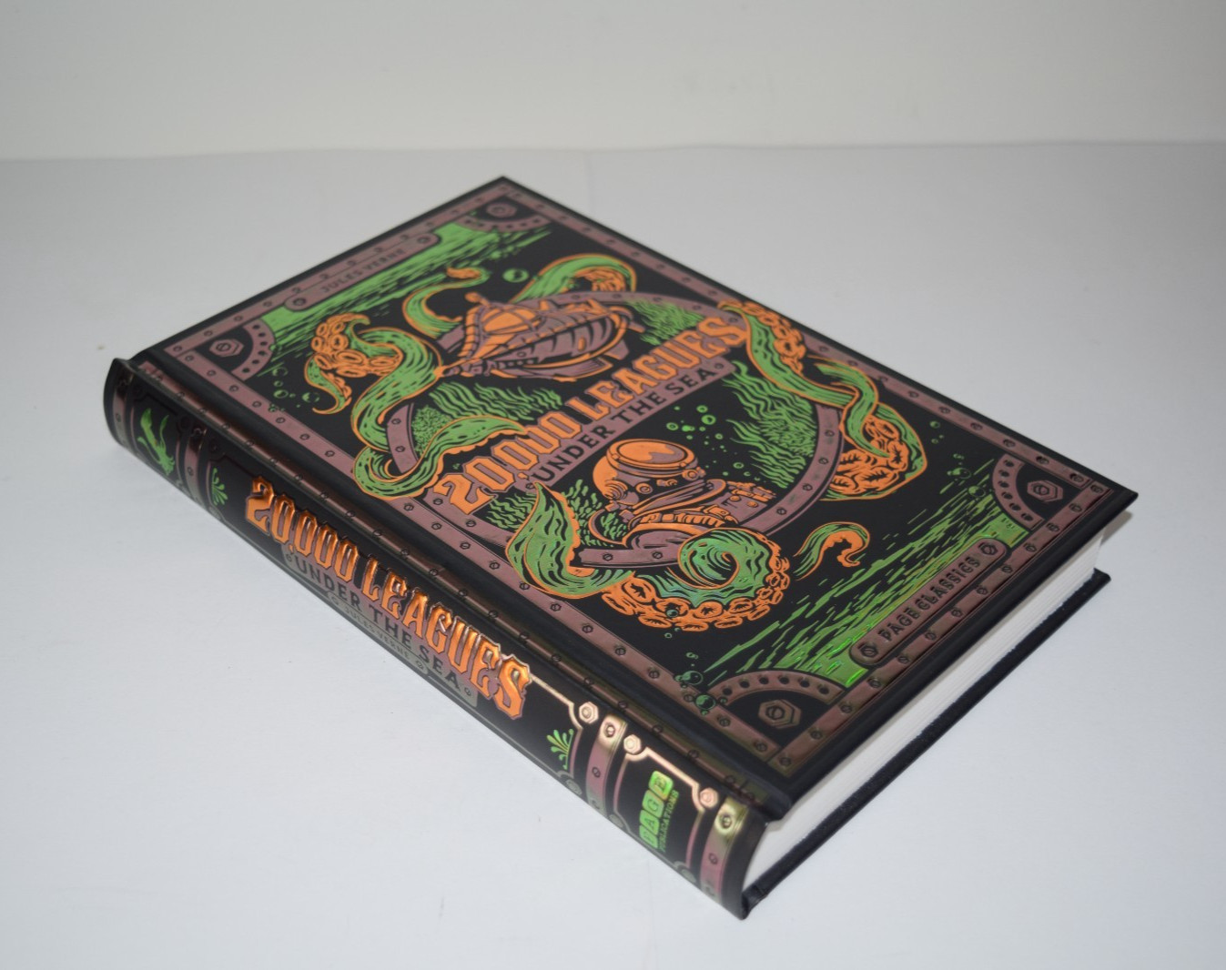NEW 20,000 Leagues Under The Sea Jules Verne Collectible Hardcover