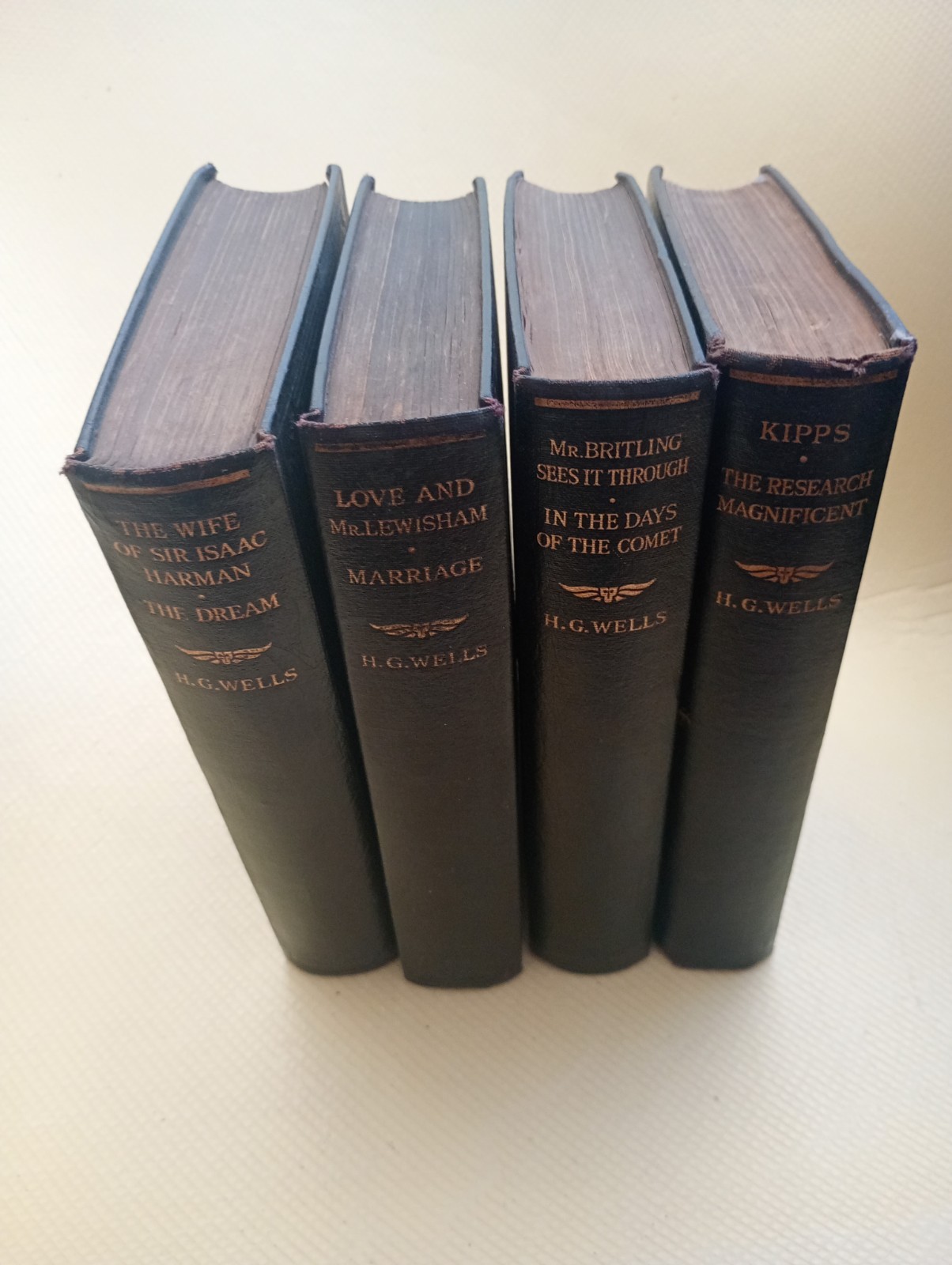 Vintage H.G. Wells 4 Volume Hardback Set Odhams Press London Blue Cloth Books